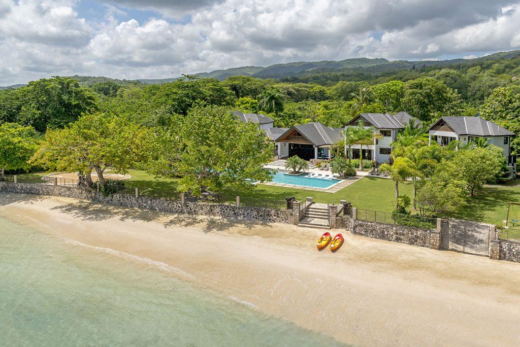 Canoe Cove Villa – Luxury Beachfront Villa in Ocho Rios, Jamaica
