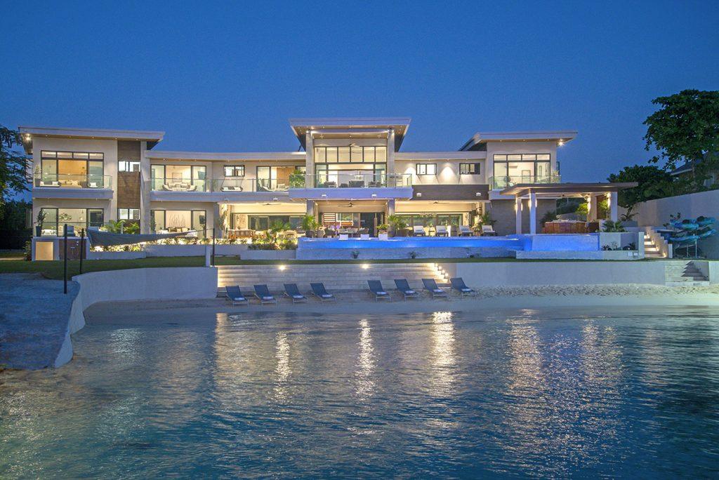 Happy Hour Villa – Luxury Private Beachfront Villa in Discovery Bay, Jamaica