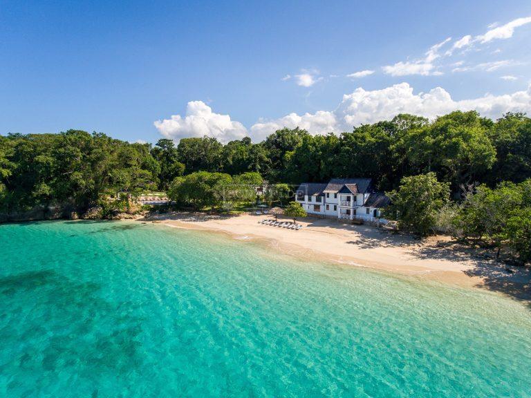 Frankfort Villa – Luxury Private Beachfront Villa in St. Mary, Jamaica